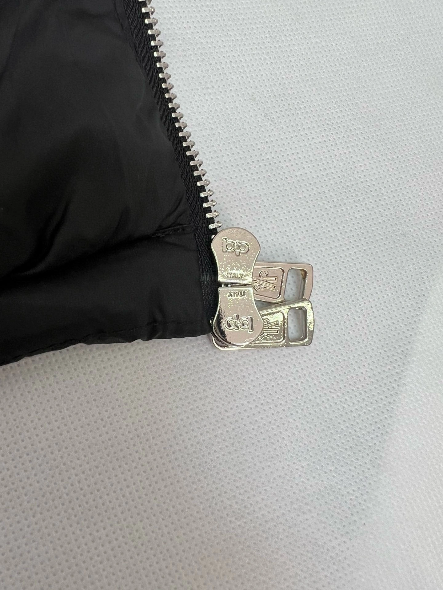 wg.luxury- 7o9385r oversized item:D-F365I0710